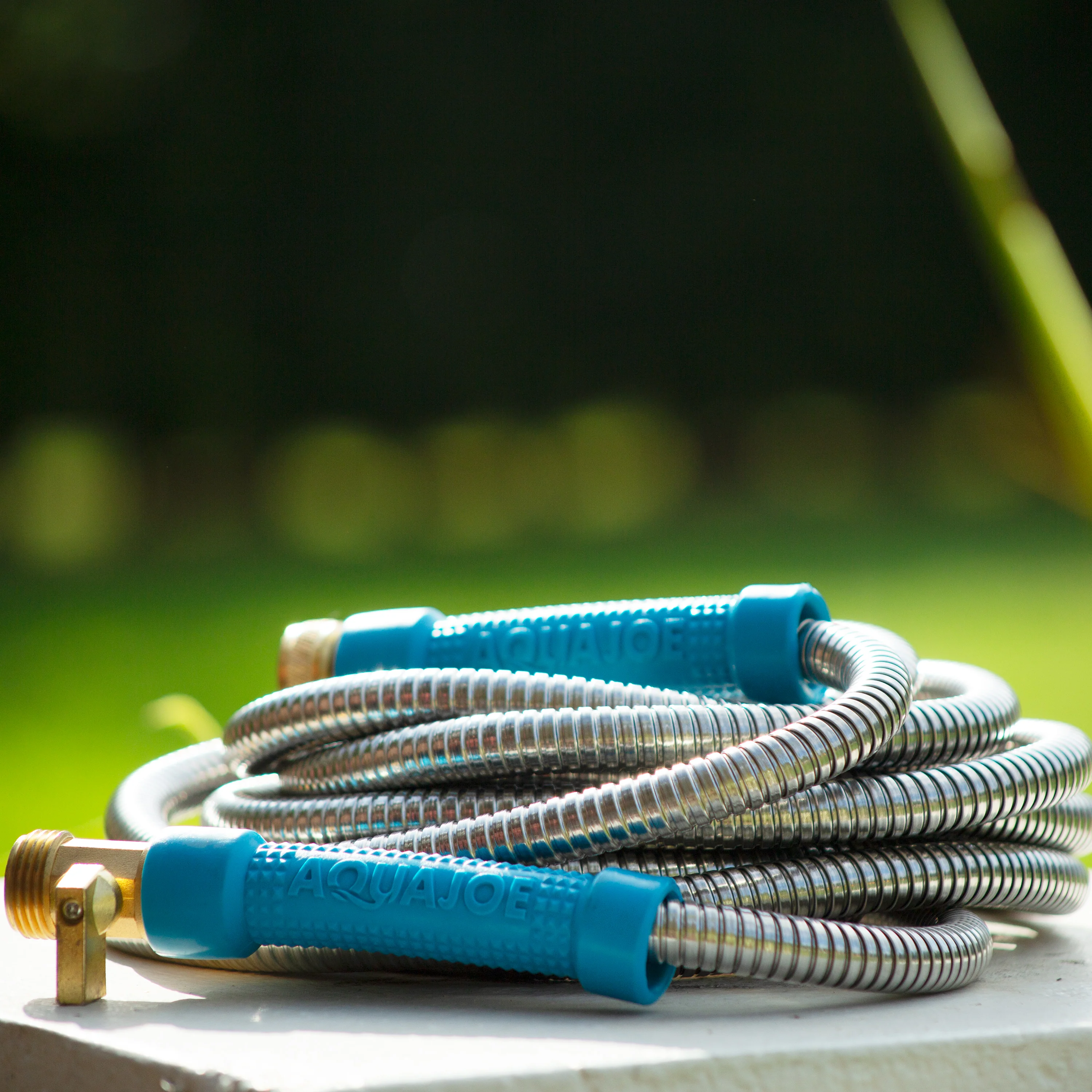 Aqua Joe AJSGH25-MAX Heavy-Duty Puncture Proof Garden Hose | 25-Foot | 1/2-Inch | w/ Brass Fitting & On/Off Valve | Spiral Constructed 304-Stainless Steel Metal - Image 7