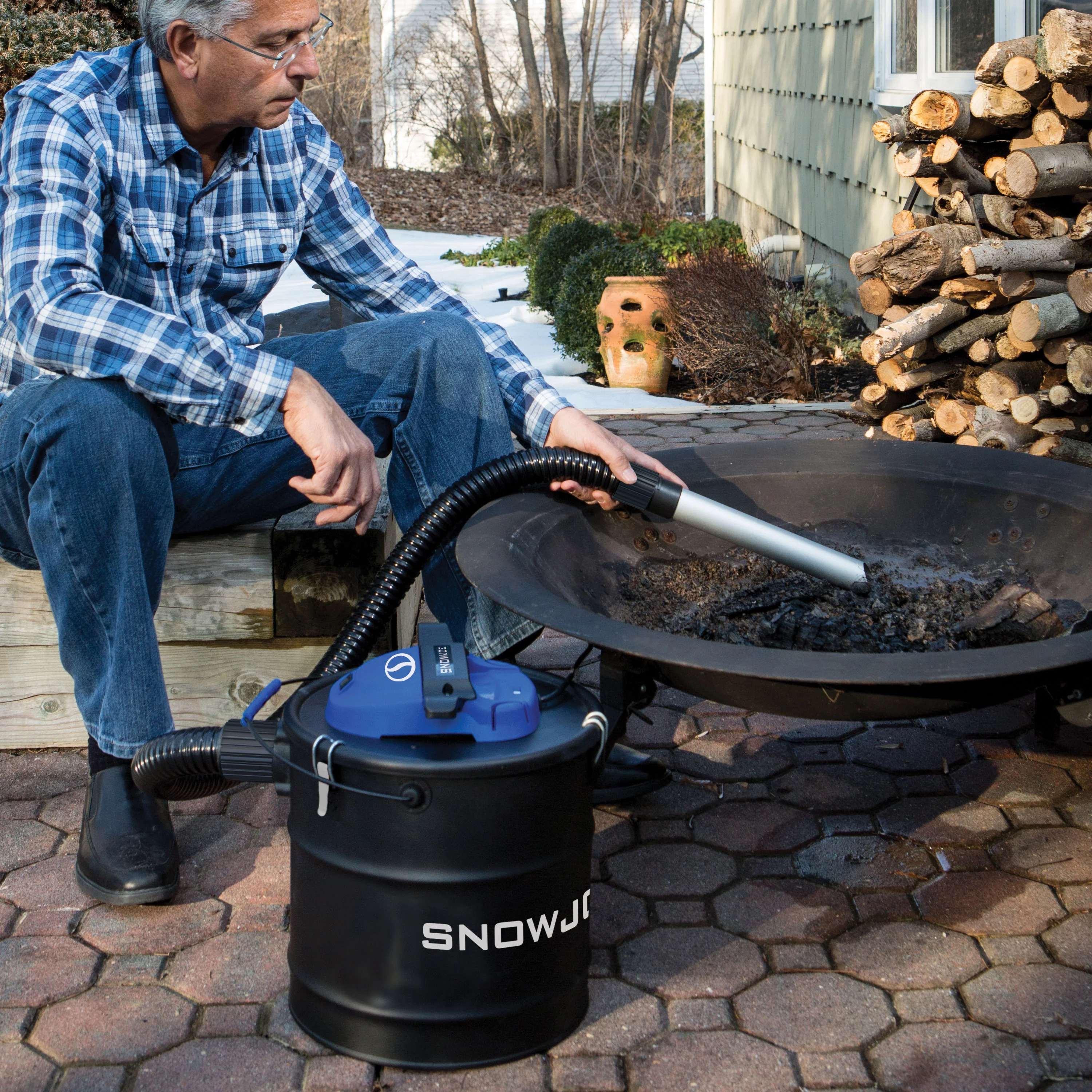 Snow Joe Electric Ash Vacuum | 4 Amp | 4.8 Gallon - Image 7