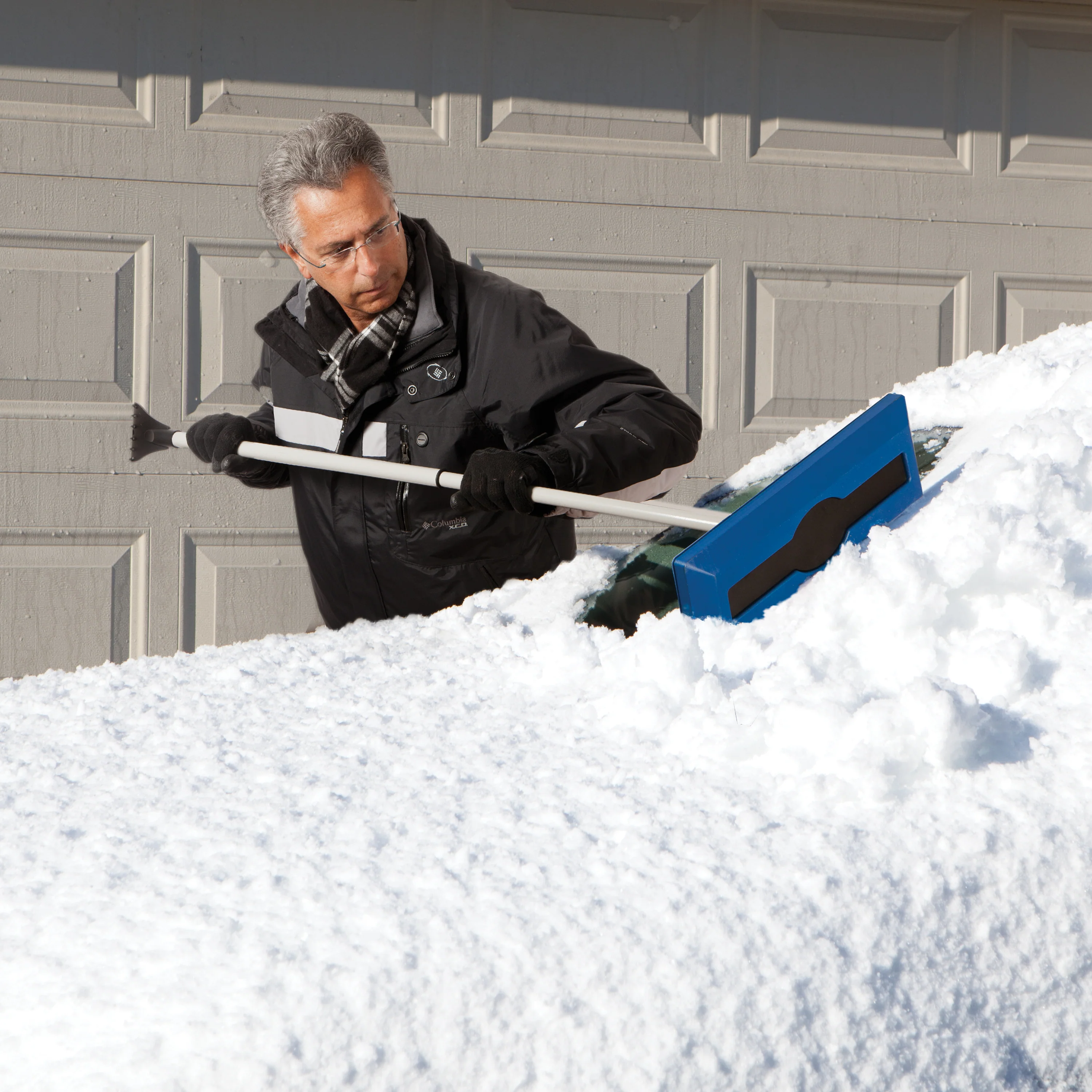 Snow Joe SJBLZD-PRX The Original 2-In-1 Telescoping Snow Broom + Ice Scraper PRX Edition | No-Scratch Foam Head, Closed Cell Foam for No Water Absorption | 18-Inch Foam Head - Image 12