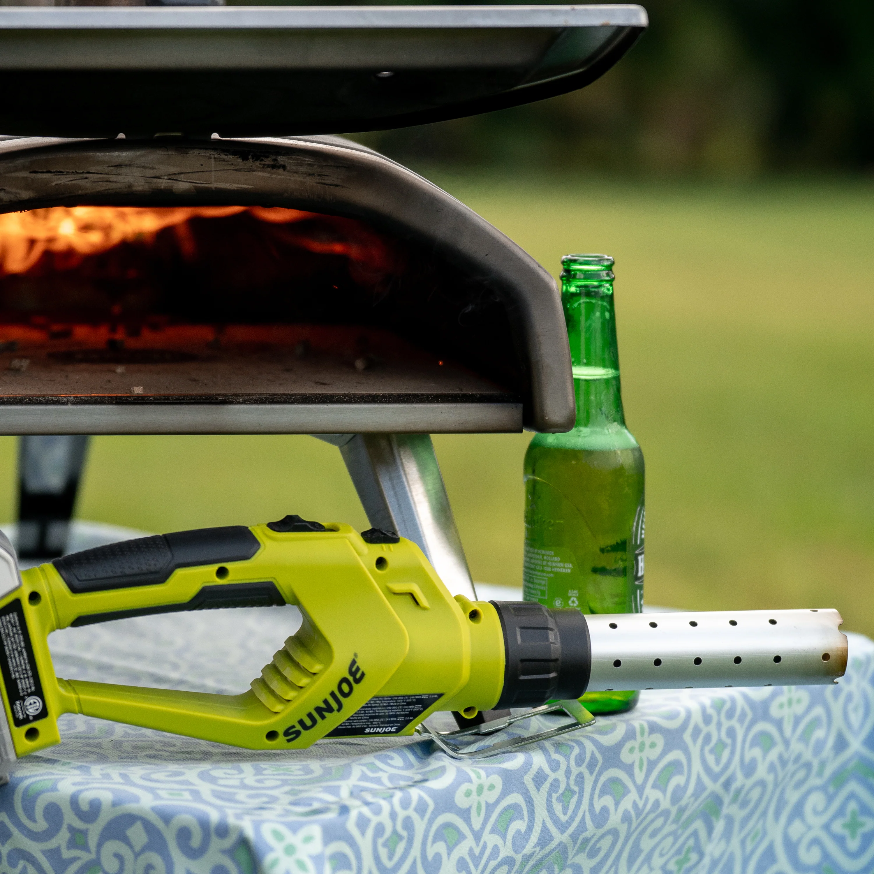 Sun Joe 24-Volt* IONMAX Cordless Electric Fire Starter | 1380-Degrees in 30-Seconds | For Charcoal BBQ Grills | W/ 2.0-Ah Battery + Charger - Image 5
