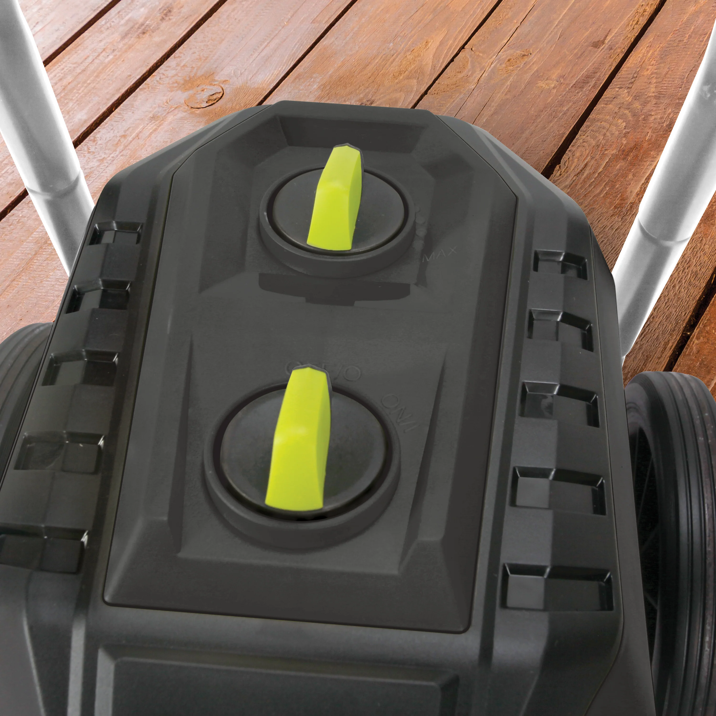 Sun Joe Electric Pressure Washer W/ Quick-Connect Tips + Onboard Detergent Tank | 14.9-Amp - Image 4